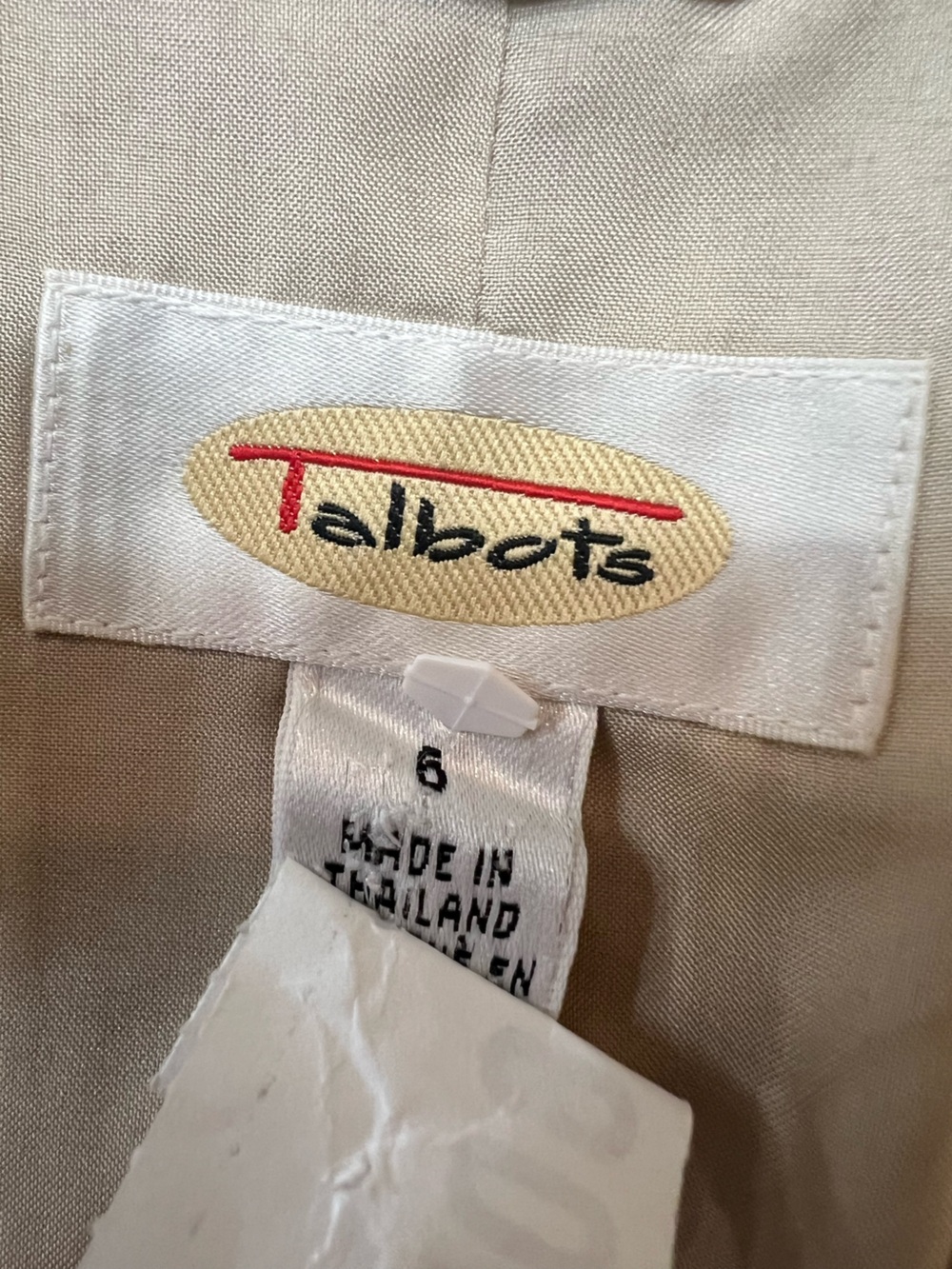 Talbots 100% Linen Blazer Jacket Womens Size 6 Beige Tan Two Button Career Class - Picture 6 of 6